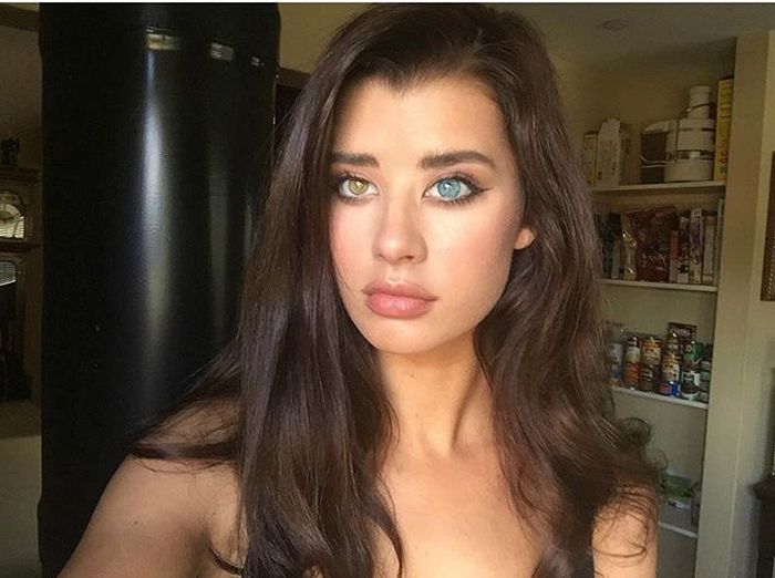 Meet Sarah McDaniel The Model With Two Different Colored Eyes (19 pics)