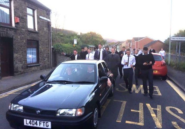 Friends Hold A Funeral For Man They Lost To A Relationship (8 pics)