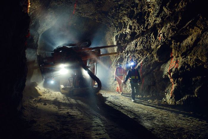 An Inside Look At A Siberian Gold Mine (21 pics)