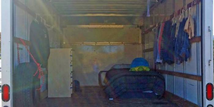 Google Employee Saves 90% Of His Salary By Living In A Truck (6 pics)
