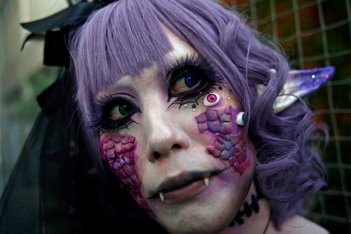 Japan Takes Halloween To A Whole New Level With A Parade (16 pics)