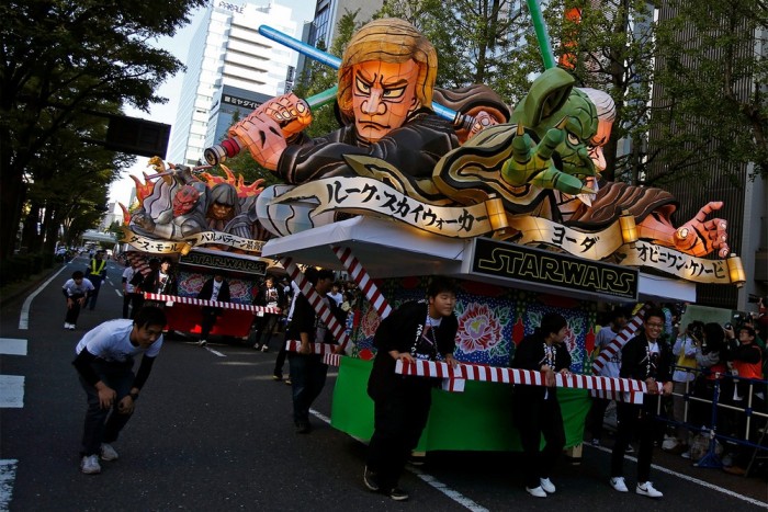 Japan Takes Halloween To A Whole New Level With A Parade (16 pics)