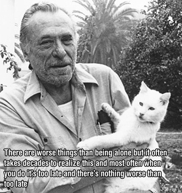 A Tribute To Charles Bukowski And His Way With Words (17 pics)
