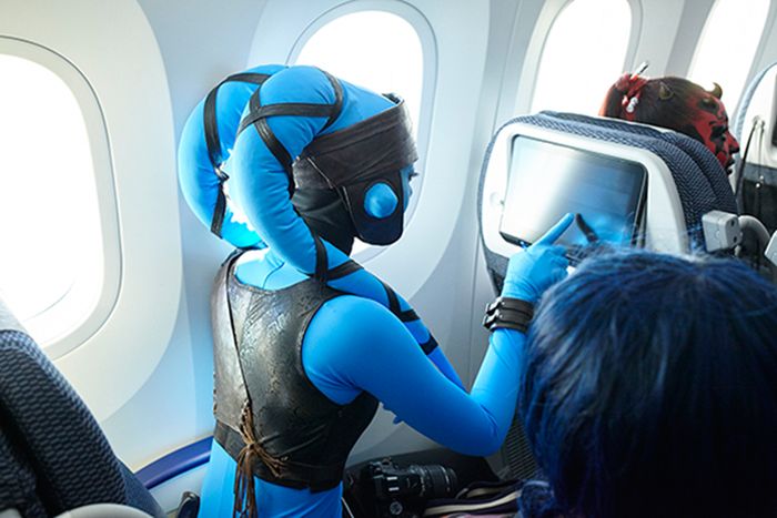 Japan Is Now Allowing Passengers To Fly On Star Wars Themed Planes (12 pics)
