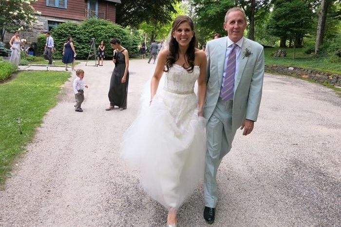 Step Dad Stops Funding His Step Daughter's Wedding For A Good Reason (6 pics)