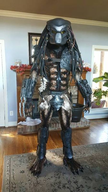 Cosplayer Creates Predator Costume That Looks Just Like The Real Thing (32 pics)