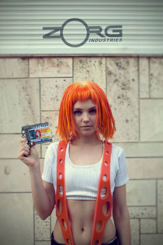 Cosplayer Totally Nails Leeloo From The Fifth Element (8 pics)