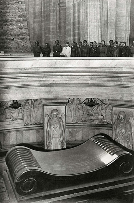 Fascinating Photos Collected From History (19 pics) Fascinating Photos Collected From History (19 pics)