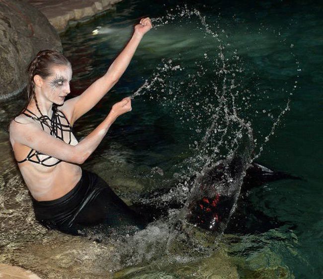 All The Best Pictures From Playboy’s Annual Halloween Party (32 pics)