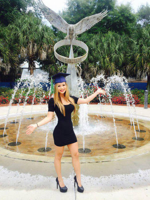 College Is Full Of Fun And Debauchery (58 pics)