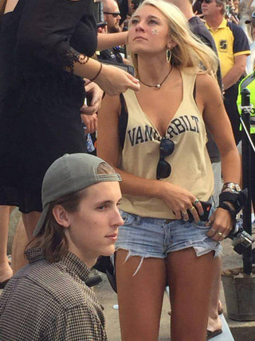 College Is Full Of Fun And Debauchery (58 pics)