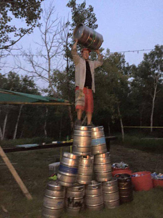 College Is Full Of Fun And Debauchery (58 pics)