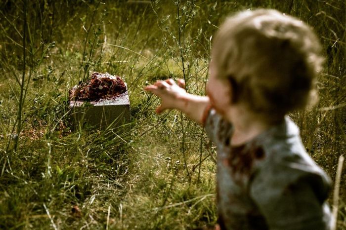 Baby Gets Turned Into A Zombie For His First Birthday (10 pics)