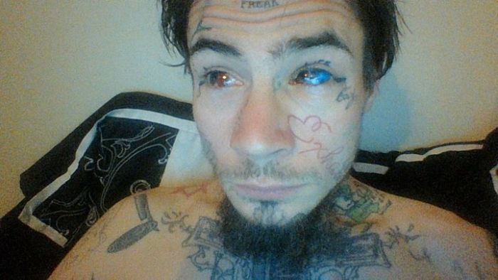 Eyeball Tattoos Are The Creepiest Trend Ever (20 pics)