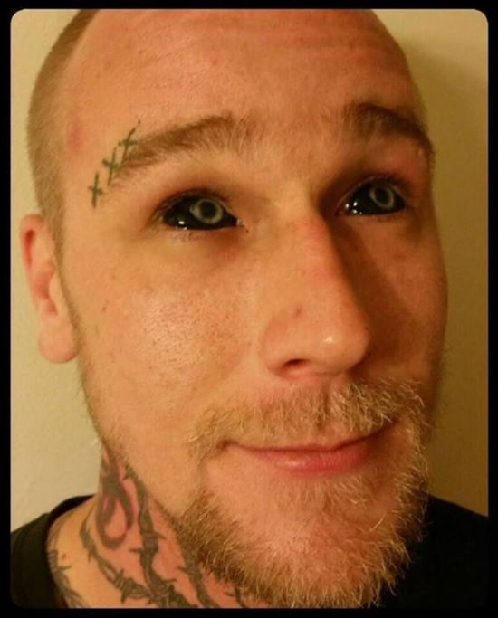 Eyeball Tattoos Are The Creepiest Trend Ever (20 pics)