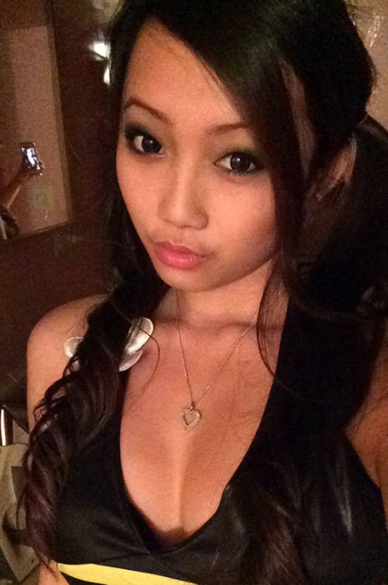 You Just Can't Argue With A Group Of Gorgeous Asian Women (25 pics)