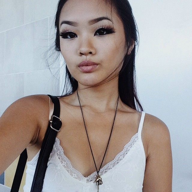 You Just Can't Argue With A Group Of Gorgeous Asian Women (25 pics)