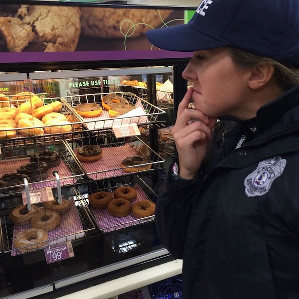 Proof That Police Officers Can Be Awesome Human Beings (24 pics)