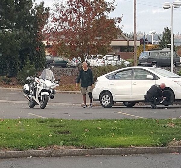 Proof That Police Officers Can Be Awesome Human Beings (24 pics)