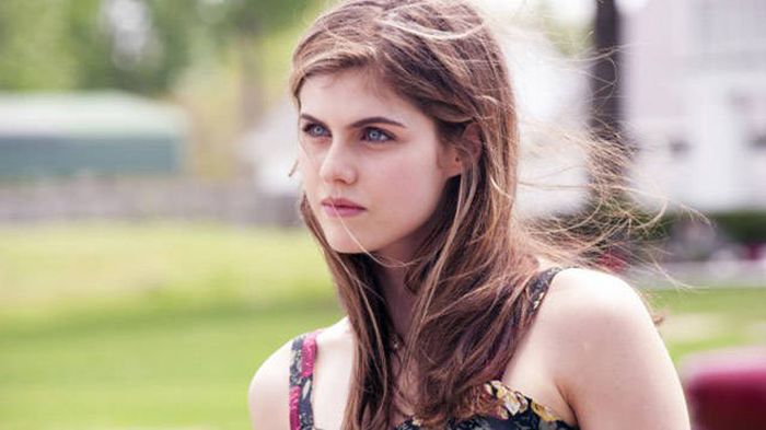 alexandra_daddario_13.jpg