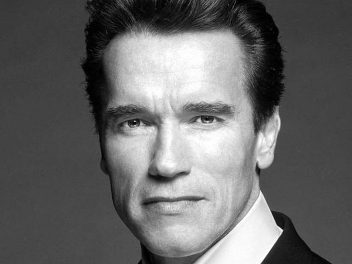 Arnold Schwarzenegger Hid A Clever Message In One Of His Letters (3 pics)
