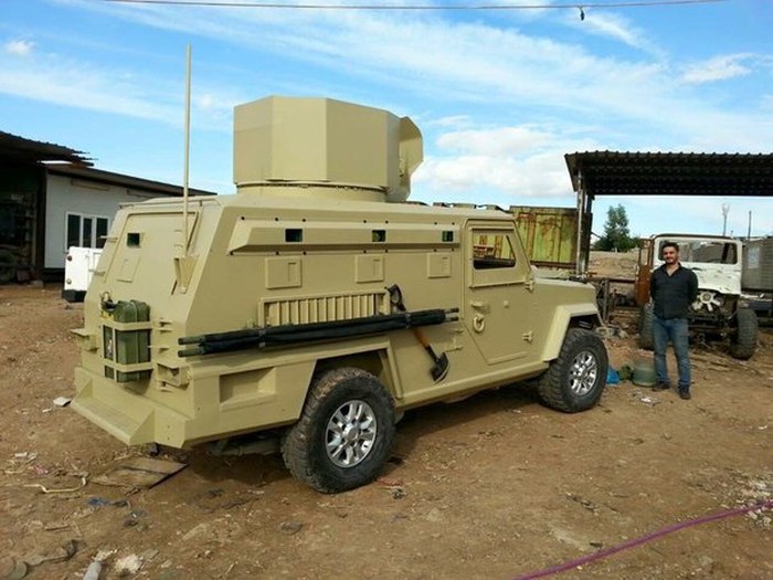 Kurdish Militia Makes Old Military Vehicle Brand New Again (8 pics)