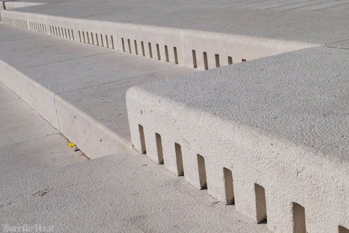 This 230 Foot Organ Uses The Sea To Make Haunting Sounds (4 pics + video)