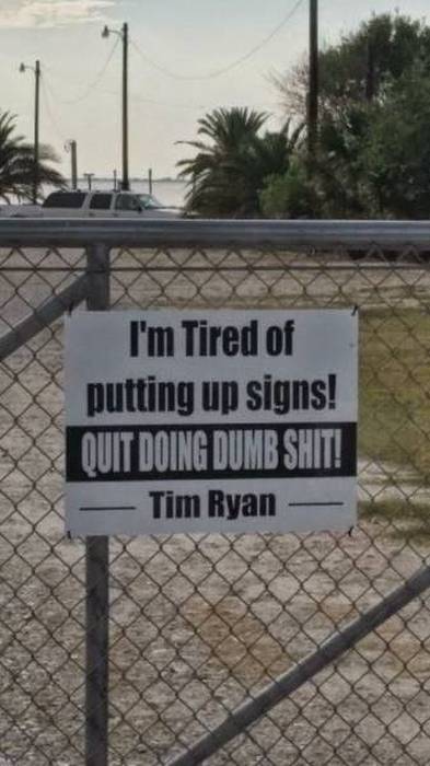 Hilarious Signs That You Would Love To See In Public (25 pics)