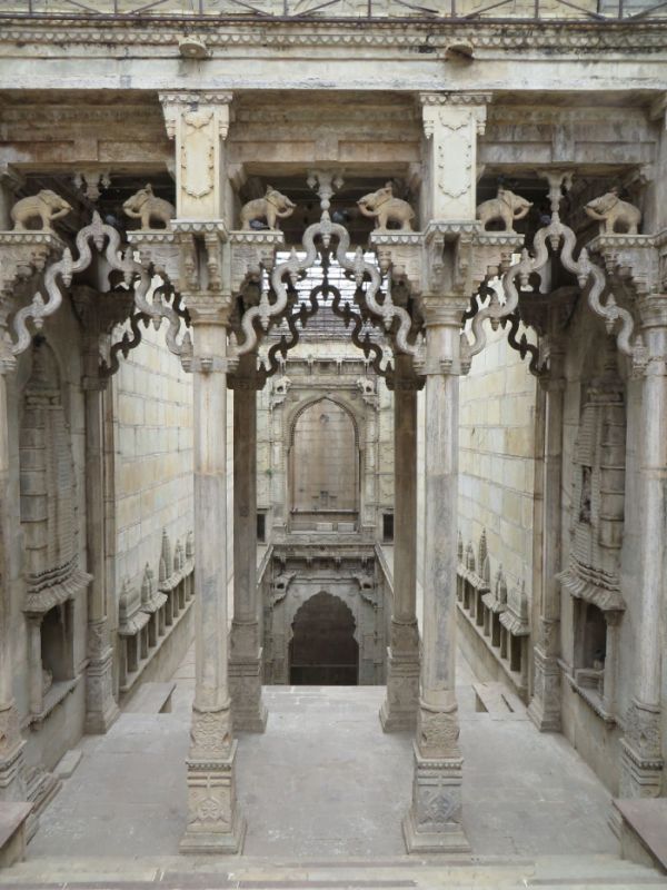 India Is Home To Many Subterranean Marvels (19 pics)