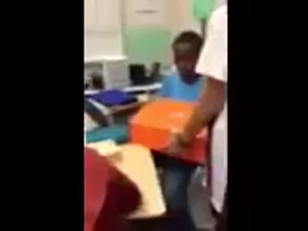 Kid Gifts A Pair Of LeBrons To A Classmate Who Was Made Fun Of For His Shoes