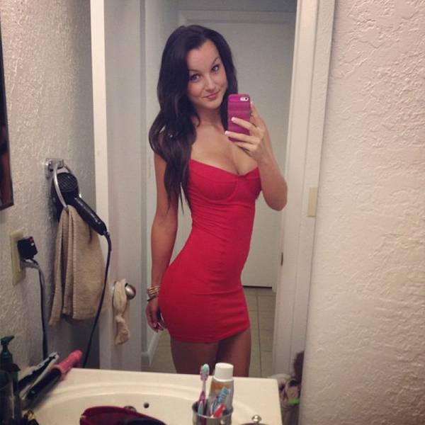 Sexy Women In Skin Tight Dresses That Will Catch Your Attention And Keep It (58 pics)