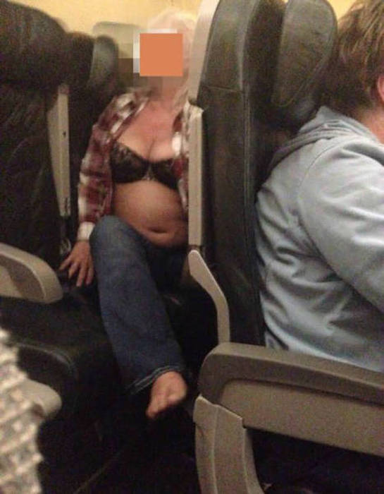 People Like This Take the Fun out of Travelling (30 pics)