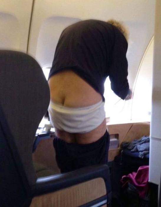 People Like This Take the Fun out of Travelling (30 pics)