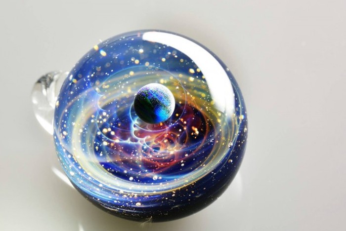 Space Glass Is Quite Possibly The Coolest Thing Ever (10 pics + video)