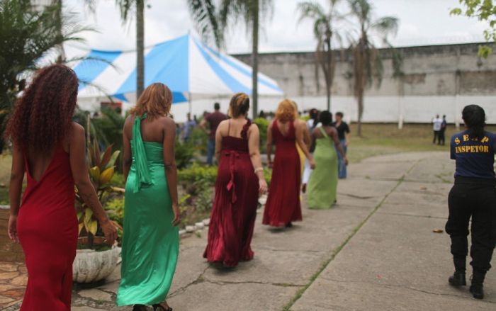 Inmates In Rio Compete For The Title Of Miss Criminal 2015 (15 pics)