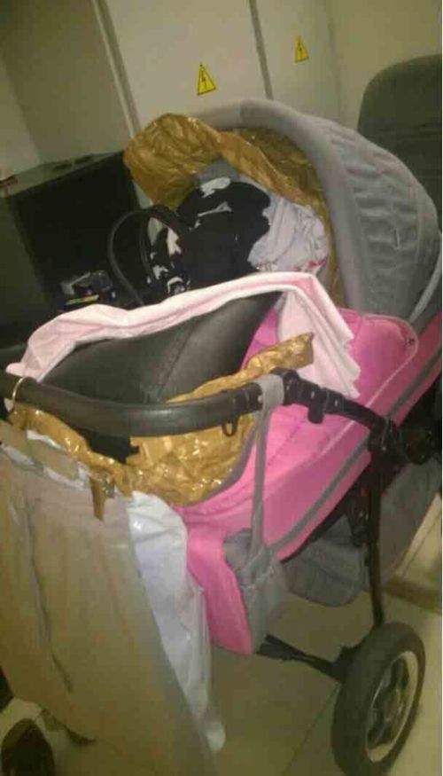 How Shoplifters Are Using Strollers To Steal Things (3 pics)