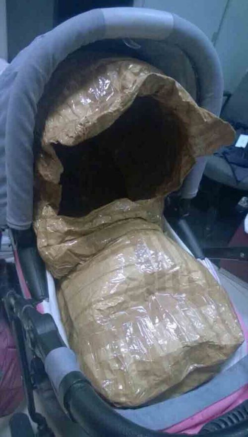 How Shoplifters Are Using Strollers To Steal Things (3 pics)