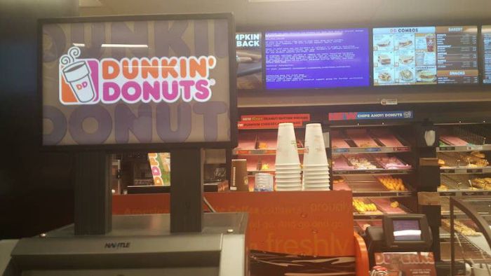 Those Awkward Moments When You Encounter The Blue Screen Of Death (22 pics)