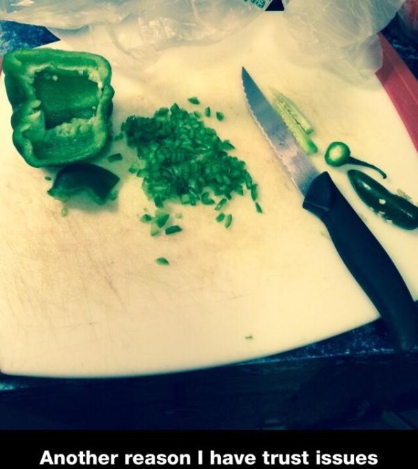 Pictures That Could Create Some Serious Trust Issues (34 pics)