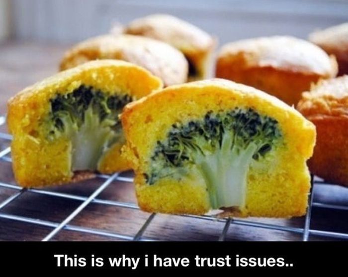 Pictures That Could Create Some Serious Trust Issues (34 pics)