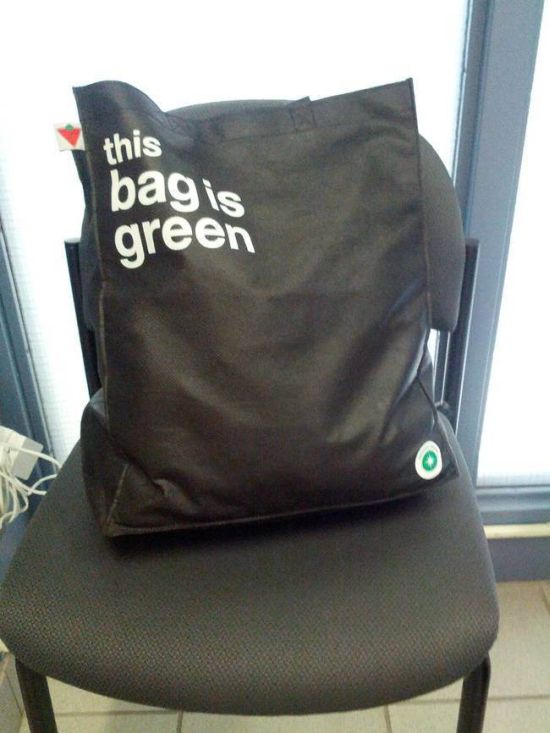 Pictures That Could Create Some Serious Trust Issues (34 pics)
