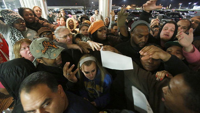 Beware Of The Zombies On Black Friday (18 pics)