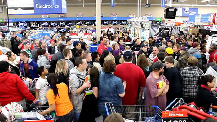 Beware Of The Zombies On Black Friday (18 pics)
