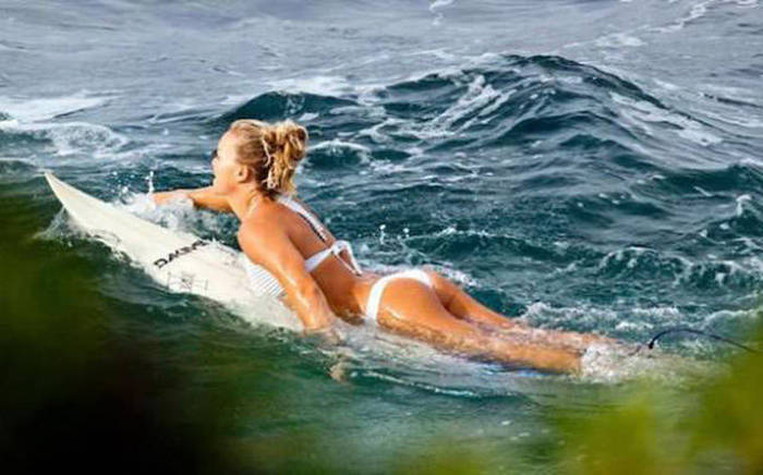 Sexy Surfer Girls That Prove Summer Is The Best Season (49 pics)