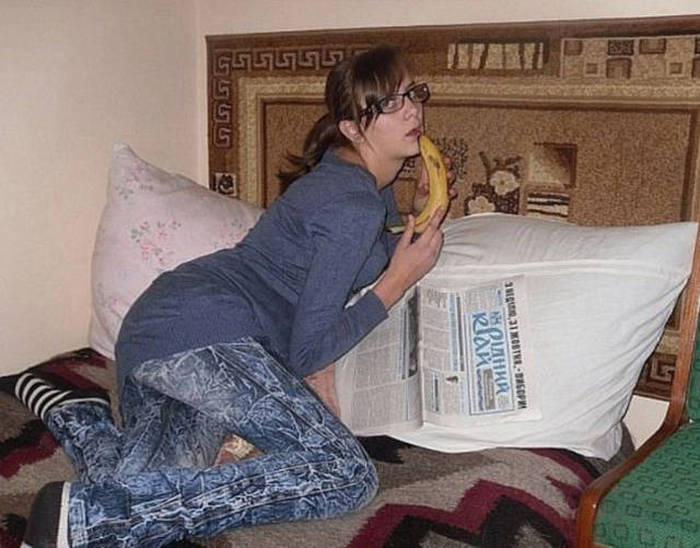 Girls Who Tried To Be Sexy But Failed Horribly (40 pics)
