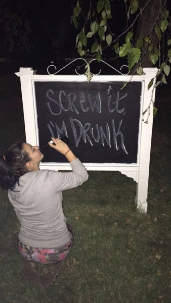 Alcohol Helps Create Fun Nights And Miserable Mornings (50 pics)