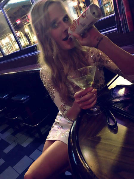 Alcohol Helps Create Fun Nights And Miserable Mornings (50 pics)