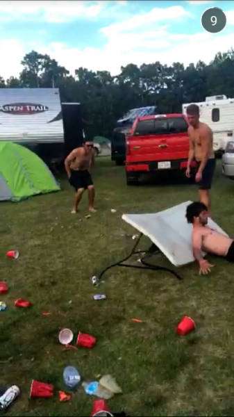 Alcohol Helps Create Fun Nights And Miserable Mornings (50 pics)