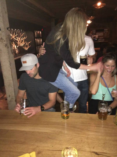 Alcohol Helps Create Fun Nights And Miserable Mornings (50 pics)