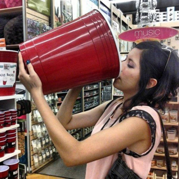Alcohol Helps Create Fun Nights And Miserable Mornings (50 pics)